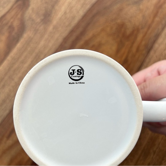 Jesus mug “flip the tables of oppression” - Picture 4 of 4